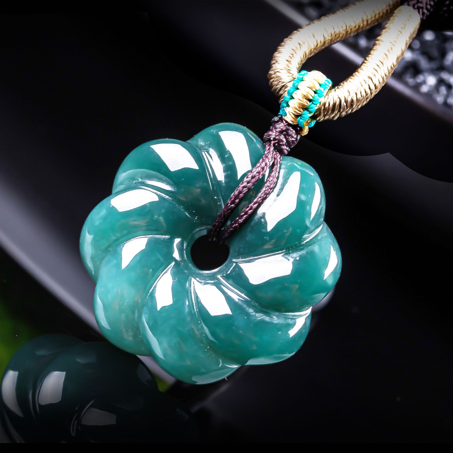 Women Accessories Jewelry - Natural Burmese Jadeite Flower Pendant Necklace