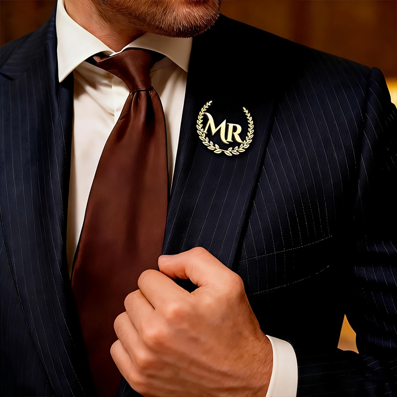 Custom Initials Gold Laurel Br - Brooch Pin Gold recension och pris