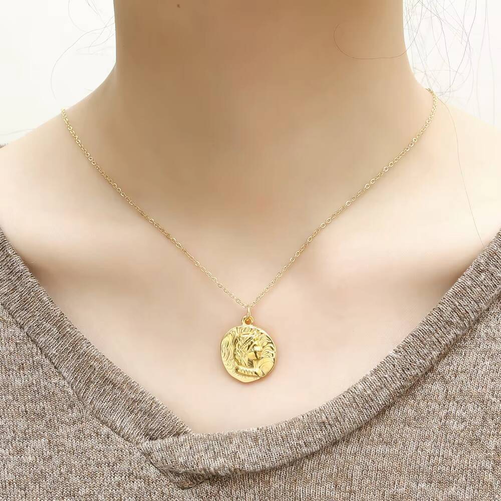 Stainless Steel Gold Plated Qu - Coin Necklace Delicate recension och pris
