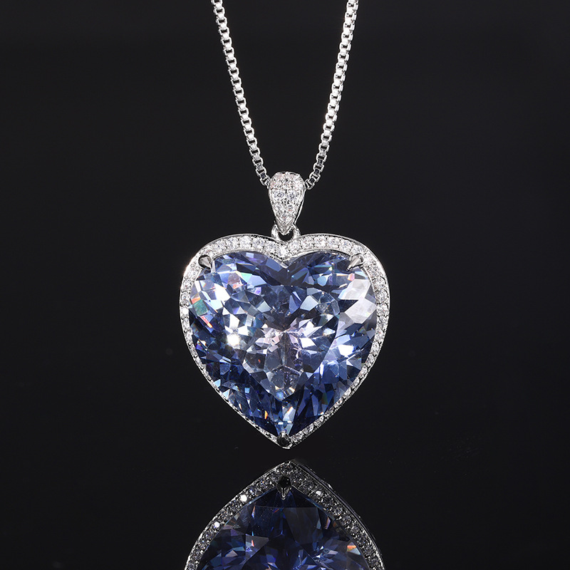 Shiny Cut Heart Pendant Neckla - Women Accessories In Wholesale recension och pris